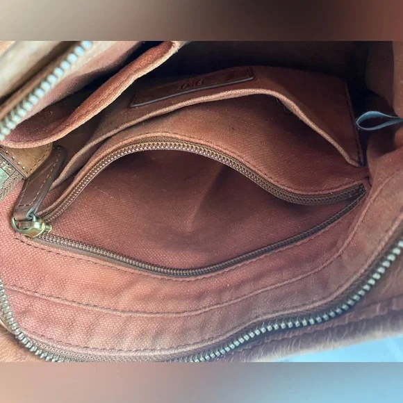 FRYE Campus Rivet Brown Antiqued Crinkled Leather Crossbody Purse - Picture 7 of 16